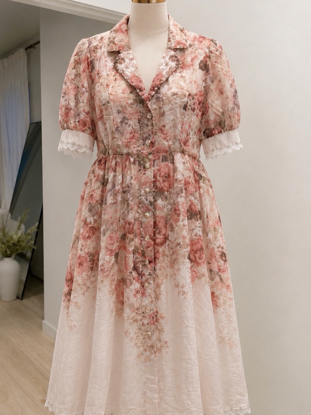 Zimmie Blush Floral Button-Front Midi Dress